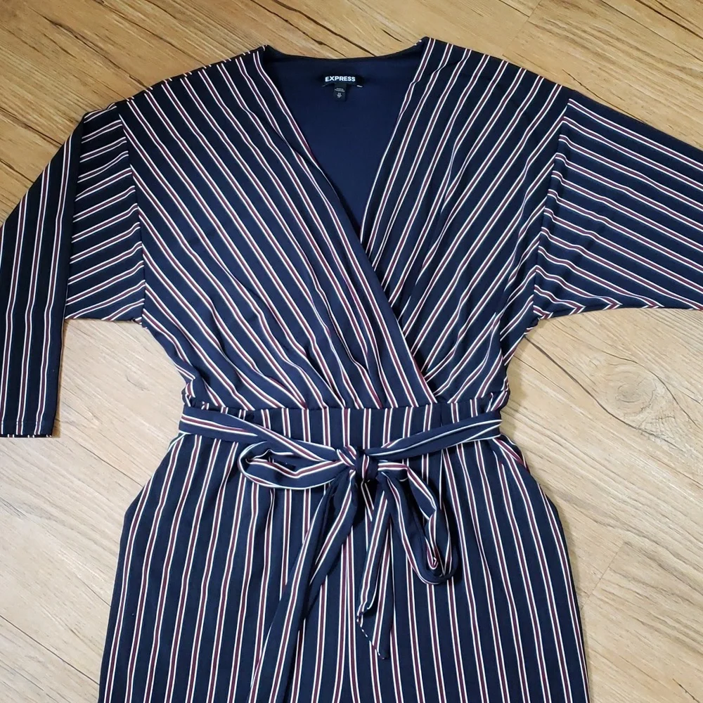 ♦️♦️ SOLD ♦️♦️Express Jumpsuit - Picture 5 of 13